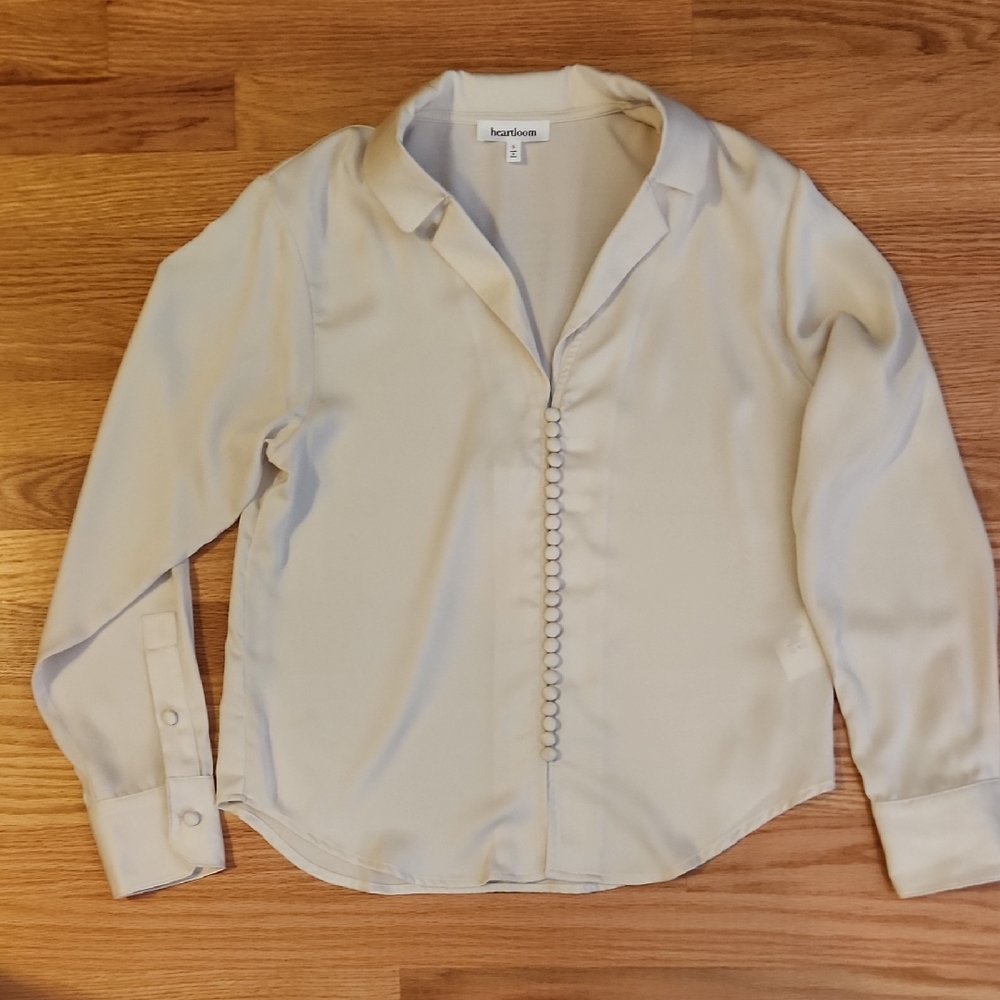 Heartloom Ivory Blouse, Satin Feel, Size Small NWOT